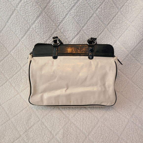 GUESS Jill Handbag and Wallet - Picture 4 of 6